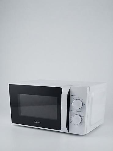 мини микроволновка: Компактная и надежная белая микроволновая печь Midea с черной — 1