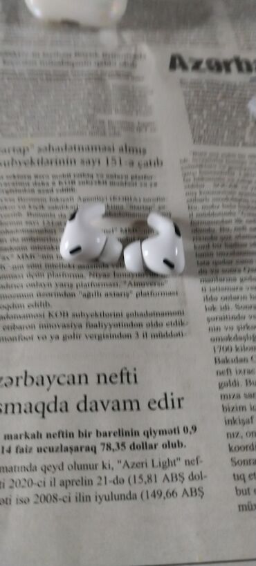 gizli qulaqcıq: İşlənmiş Simsiz (Bluetooth) Qulaqcıqlar, Apple, rəng - Ağ