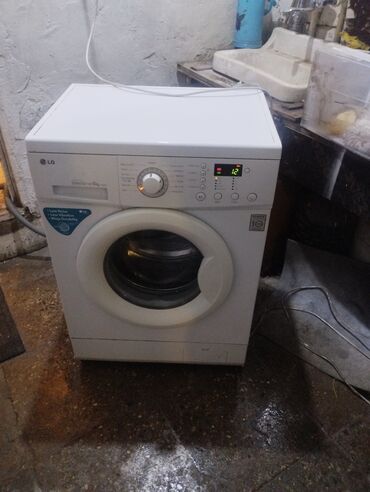 paltaryuyan maşınlar işlənmiş: Paltaryuyan maşın LG, 6 kq, İşlənmiş, Avtomat, Qurutma var, Ödənişli çatdırılma