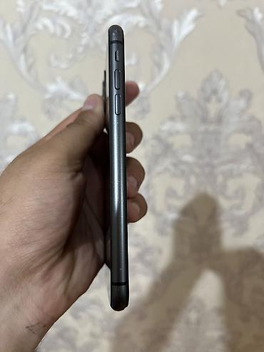 iphone 8 satilir: IPhone 11, 128 GB, Qara, Face ID — 6