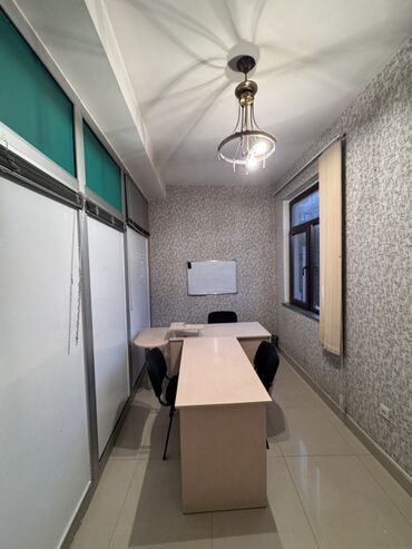 Ofislər: İcarəyə ofis otağı - İşə hazır, tam mebelli: 3 ədəd iş masası, 3 ədəd — 5