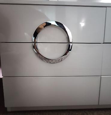 Спальные гарнитуры: Спальный гарнитур, Б/у, Турция, Самовывоз, цвет - Белый at lalafo.kg — 3 Спальные гарнитуры: Спальный гарнитур, Б/у, Турция, Самовывоз, цвет - Белый — 3