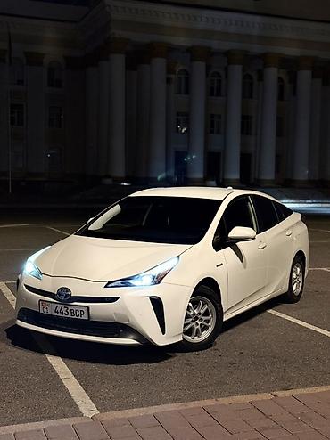 bmw ix3: Toyota Prius: 2020 г., 1.8 л, Вариатор, Гибрид, Хэтчбэк — 2