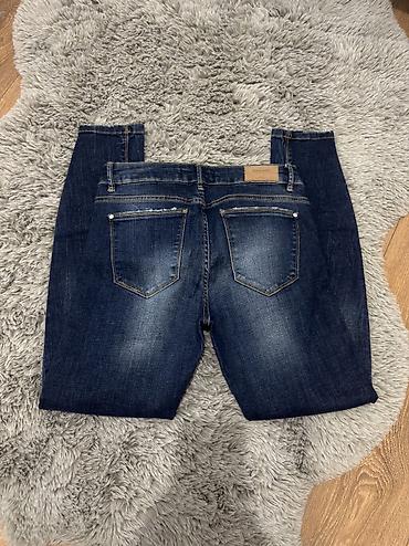 ranac zara: Zara farmerke kao nove. Na njima broj 40, ali moze i za S/M. Stanje — 5