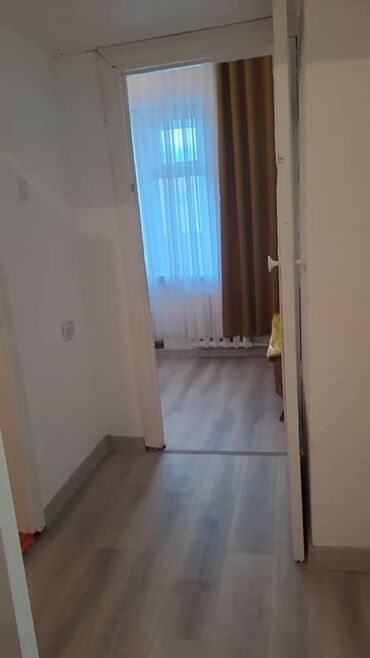 микрорайоны: 1 комната, 38 м², 105 серия, 5 этаж, Косметический ремонт