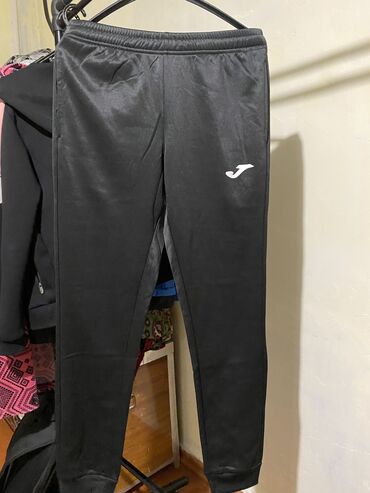 спортивные штаны с манжетами мужские: Брюки S (EU 36), M (EU 38), цвет - Черный