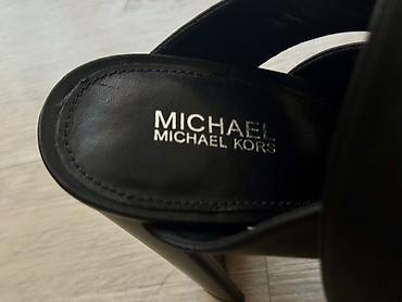 Личные вещи: Женские эстетичные и элегантные мюли [ Michael Michael Kors ] - — 2