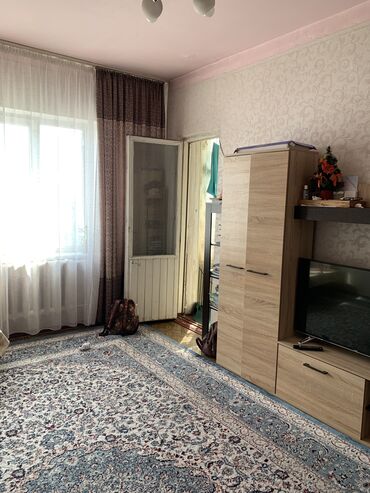 ищу квартира без посредников: 2 комнаты, 42 м², Индивидуалка, 13 этаж, Старый ремонт