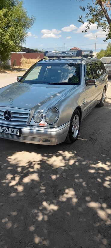 211 мерс универсал: Mercedes-Benz 220: 1997 г., 2 л, Механика, Бензин, Универсал