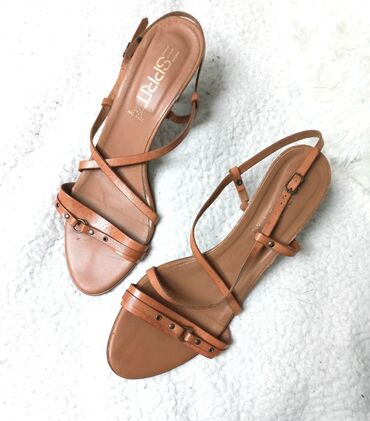 aldo sandale beograd: Sandals, Esprit, 41