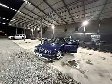 mercedes benz e class: BMW 5 series: 1989 г., Седан — 2