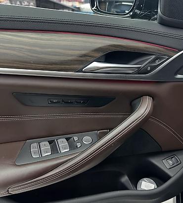 byd ex5: BMW 5 series: 2019 г., 2 л, Автомат, Бензин, Седан — 4