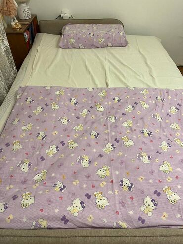 decije posteljine za devojcice: Potpuno ocuvana posteljina, kao nova za obican krevet. Bez carsava