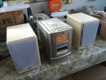 singer samba 5: JVC 770. dek nisam probao-ostalo radi. fixno 40e