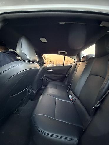 1: Toyota Corolla: 2023 г., 1.8 л, Вариатор, Гибрид, Седан — 6