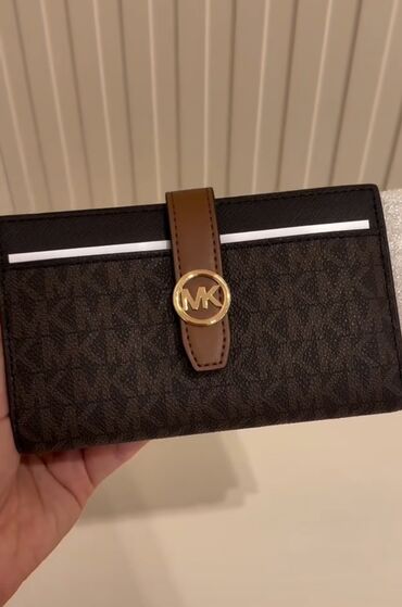 gün eynekleri: Кошелек, Эко кожа