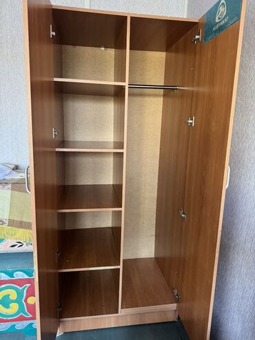 двухъярусные кровати каракол: Кийим салуучу шкаф, Түз, ЛДСП