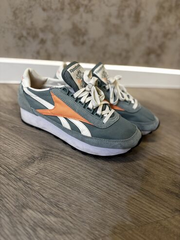 очки хамелеон для зрения цена: Reebok оригиналы размер 36.5 всего один выход почти новые размер не