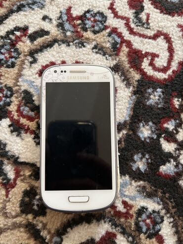 телефон режим 13: Samsung A51, Б/у, 8 GB, цвет - Белый, 1 SIM