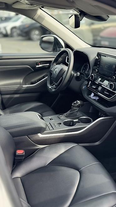Toyota: Toyota Highlander: 2022 г., 2.5 л, Вариатор, Гибрид, Кроссовер — 9