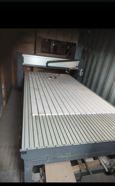 фреза вертикальный: Фрезерный станок с ЧПУ, Для деревообработки