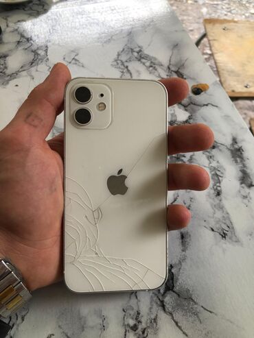 телефон флай тв: IPhone 12, Белый, Face ID