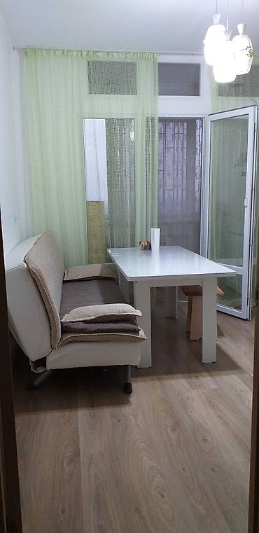 под детский сад: 2 комнаты, 67 м², 11 мкр 9 этаж — 8