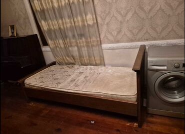 кровать: İşlənmiş, Təknəfərlik çarpayı, Bazasız, Matras ilə, Siyirməsiz, Azərbaycan