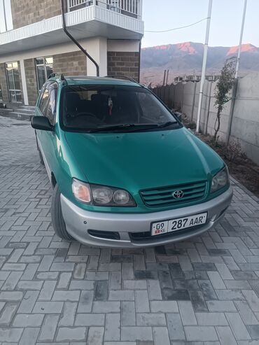 машина сатылат срочно: Toyota Ipsum: 1996 г., 2 л, Автомат, Бензин, Вэн/Минивэн