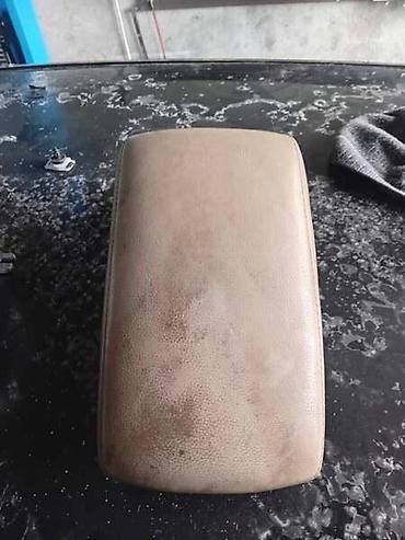 auto otpad audi: NASLON ZA RUKU ZA AUDI A6 OD 2004. DO 2011. GOD. | naslon za ruku — 1