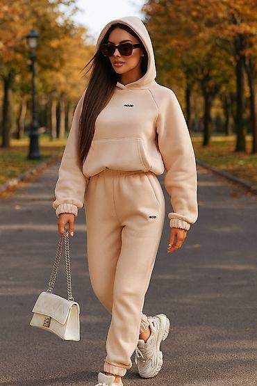 Gornji i donji deo: Full termo
Uni velicina 
Cena samo 2600 din — 2