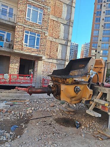 Услуги автобетононасоса: Услуга: Автобетононасос (стационарный насос на шасси) для прокачки — 8