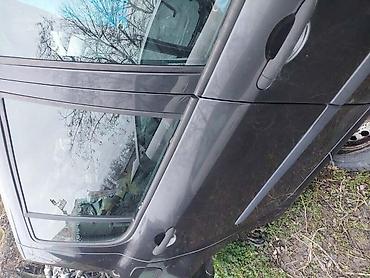 vokmen prodaja: ZADNJA DESNA VRATA ZA RENAULT MODUS — 1