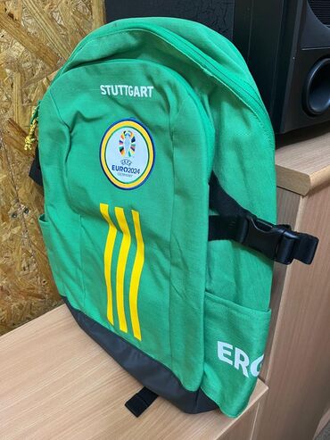 рюкзаки для школы: Рюкзак 1000 сом 
пеналы новые Европа по 1000 сом за один