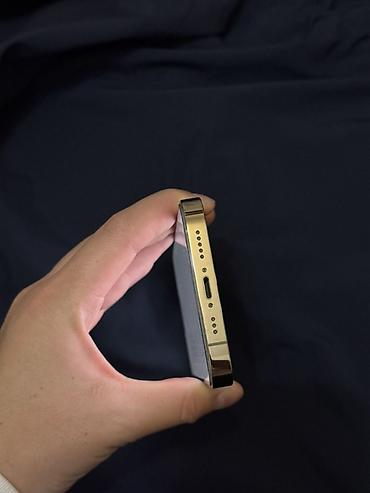 apple studio: IPhone 14 Pro Max, Б/у, 256 ГБ, Золотой, Зарядное устройство, Защитное стекло, Чехол, 77 % — 4