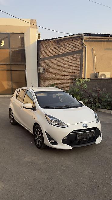 byd song plus dm: Toyota Prius C: 2019 г., 1.5 л, Вариатор, Гибрид, Хэтчбэк — 3