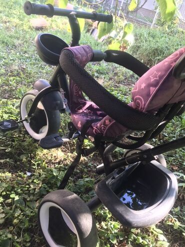 Dečiji bicikli: Moderan dečiji tricikl ljubičaste boje, pogodan za najmlađe — 2