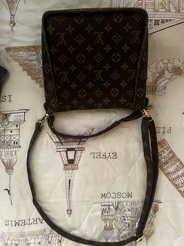 louis vuitton l'immensite qiymeti: Çiyin çantası, Louis Vuitton, Yeni