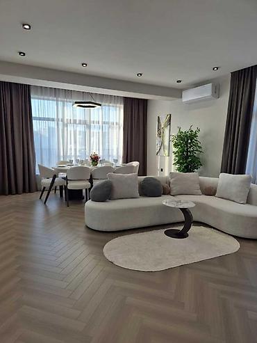 İcarəyə verilir 3 otaqlı yeni tikili 125 m², 28 May m. Kateqoriya