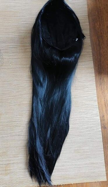 Perike i klipse: Poluorirodne perike
3500 na lalafo.rs — 16 Perike i klipse: Poluorirodne perike
3500 — 16