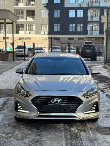 Hyundai: Hyundai : 2018 г., 2 л, Автомат, Газ, Седан