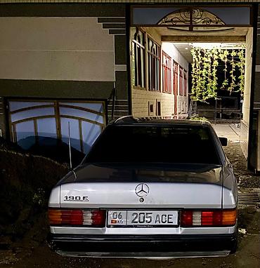 марч к 12: Mercedes-Benz 190: 1987 г., 2 л, Механика, Бензин, Седан — 1