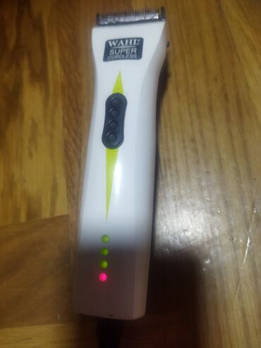 Mašinice za šišanje: Masinica Wall na baterije dobra sa dodacima

Mirjevo — 3