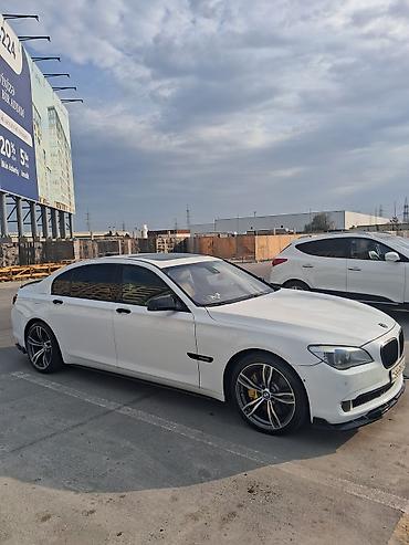 BMW: BMW 750: 4.4 l | 2011 il Sedan — 11