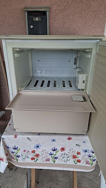 Zamrzivači: AEG Arctis – kompaktni zamrzivač (stojeći/mini format) - Brend/model — 9