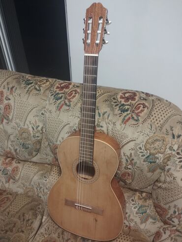 Gitare: Musical Remolino Madrid Spain gitara - Pogodna za studente i za — 10
