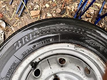 Шины и диски: Комплект колёс для лёгкого грузовика/прицепа: шины Bridgestone V300 на — 2