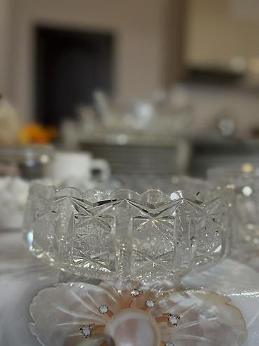 salat qablari: Kəsimli şüşə (kristal üslubunda) qab - Material: qalın, şəffaf — 1