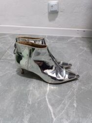 Костюмы с юбкой: Покупали 4500. Одевали всего лишь 3 раза — 5