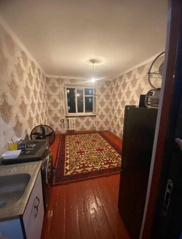 продаётся квартира в токмаке: 1 комната, 13 м², Общежитие и гостиничного типа, 4 этаж, Косметический ремонт